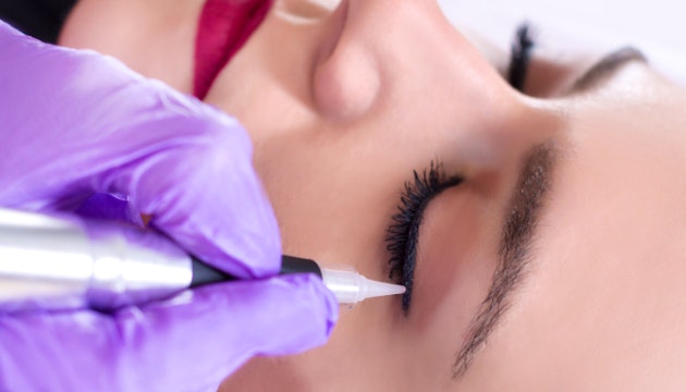 eyeliner-semipermanente-tecnica